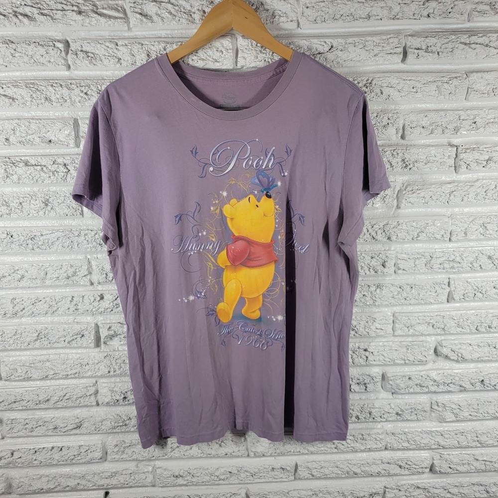 Disney Store Winnie the Pooh Graphic T Shirt Purple Womens Size XL Hunny Sweet
